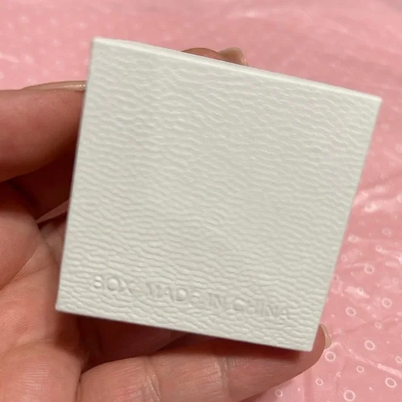 Pandora small charm box - Picture 3 of 3